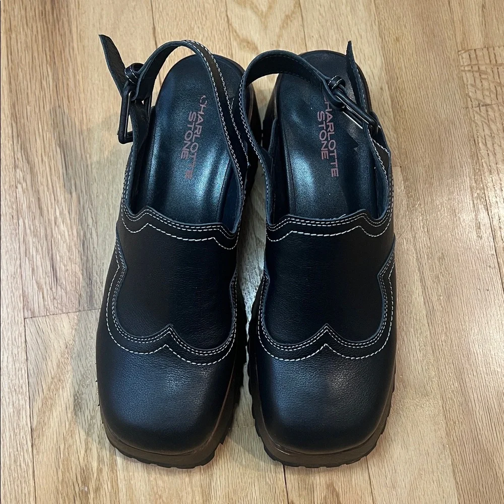 Charlotte Stone Loni Clogs in Black - Picture 3 of 8